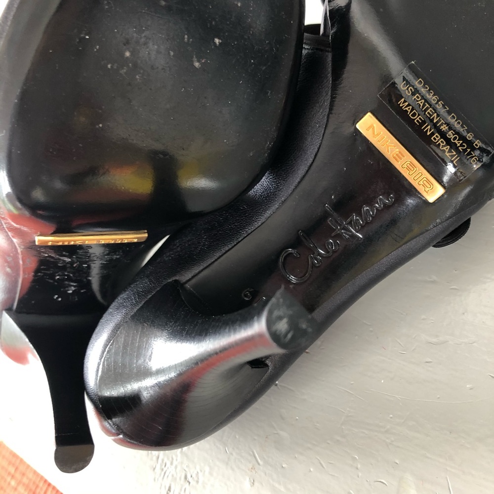 🏳️‍🌈EUC- Black Strappy Heels with Nike Air Soles - Picture 5 of 10